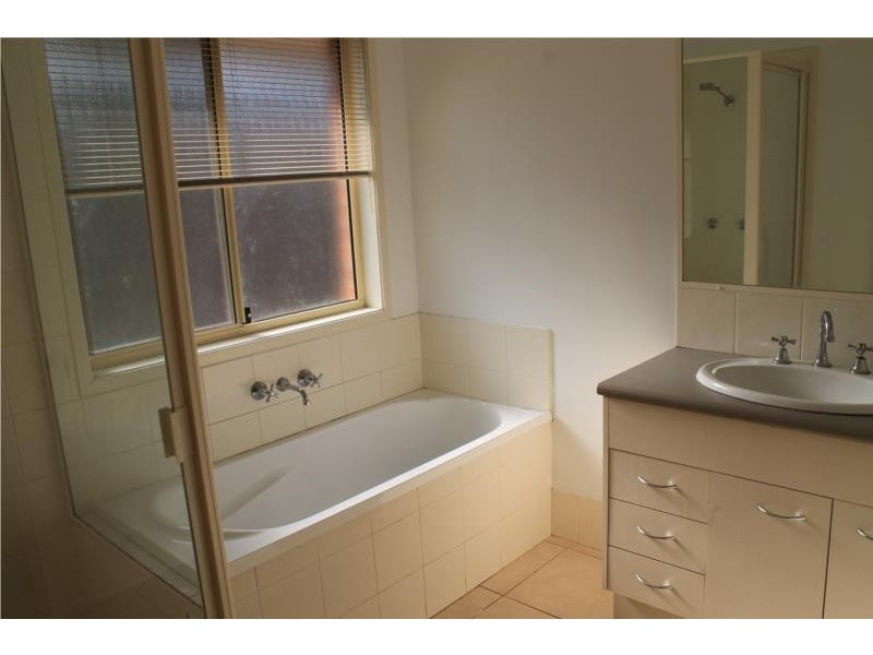 15 Ashford Circuit, Petrie QLD 4502