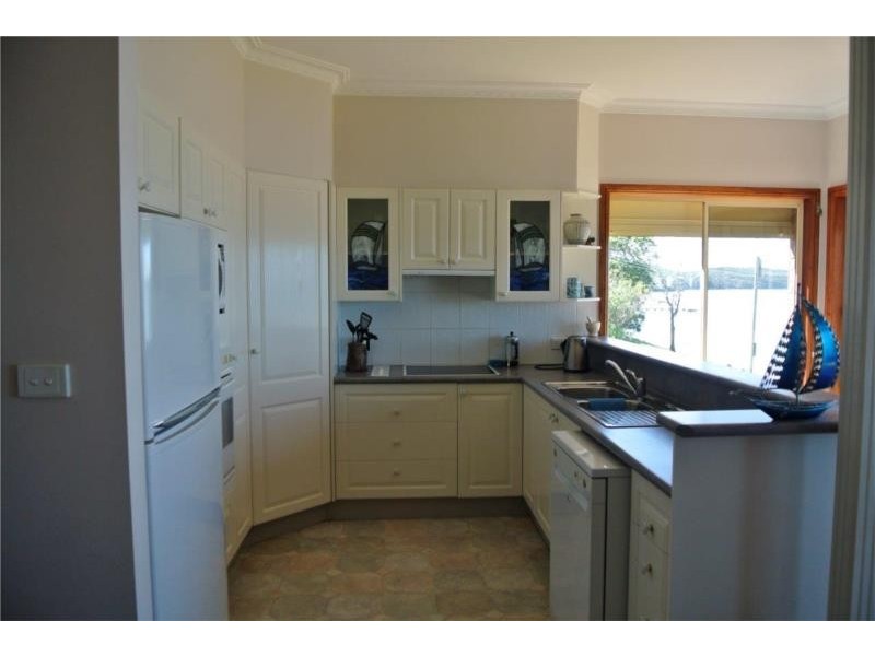 128a Dobell Drive, Wangi Wangi NSW 2267