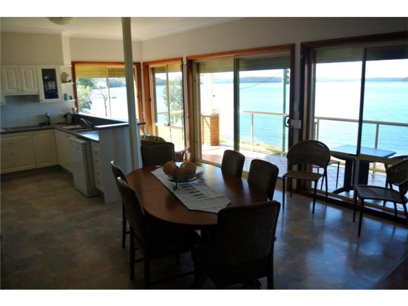 128a Dobell Drive, Wangi Wangi NSW 2267