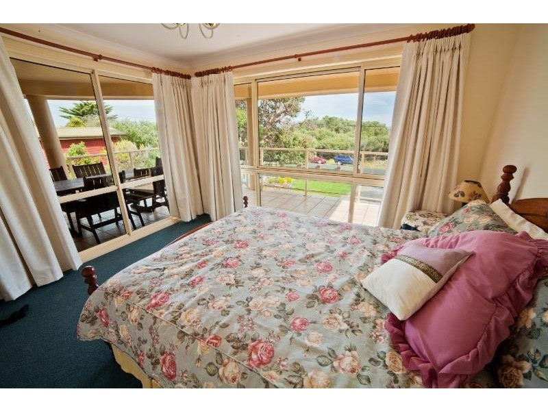 114 Surf Parade, Inverloch VIC 3996