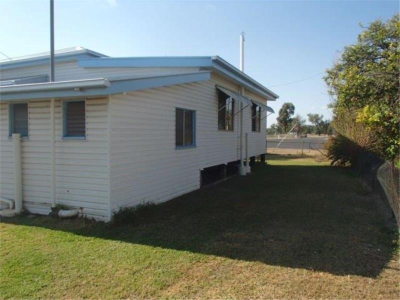 4 Queen Street, Inglewood QLD 4387