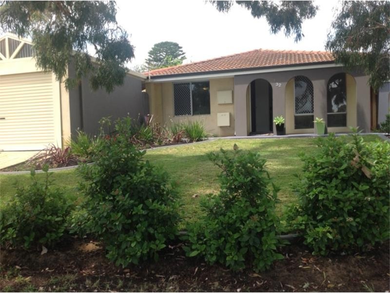 1/32 WESTBURY CRESCENT, Bicton WA 6157