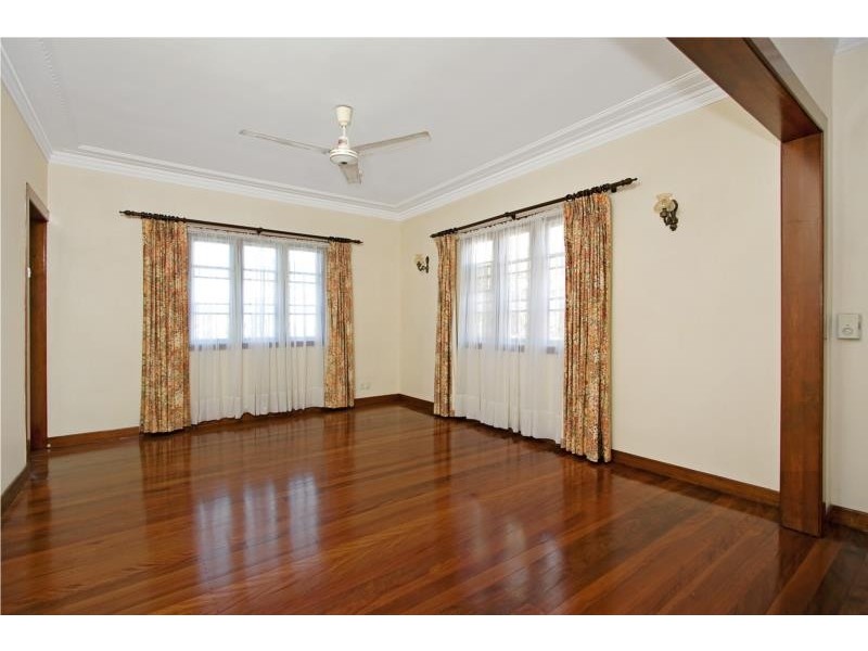 16 Dempsey Street, Annerley QLD 4103