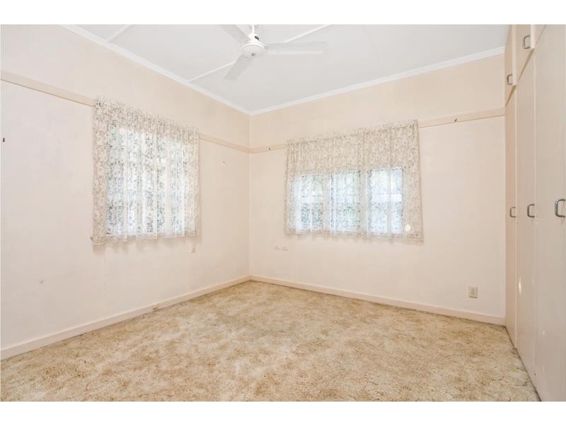 16 Dempsey Street, Annerley QLD 4103