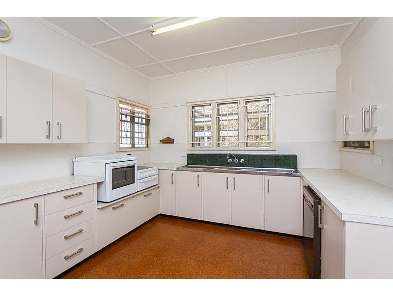 16 Dempsey Street, Annerley QLD 4103