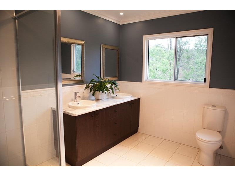 1/81 Tabletop Road, Withcott QLD 4352