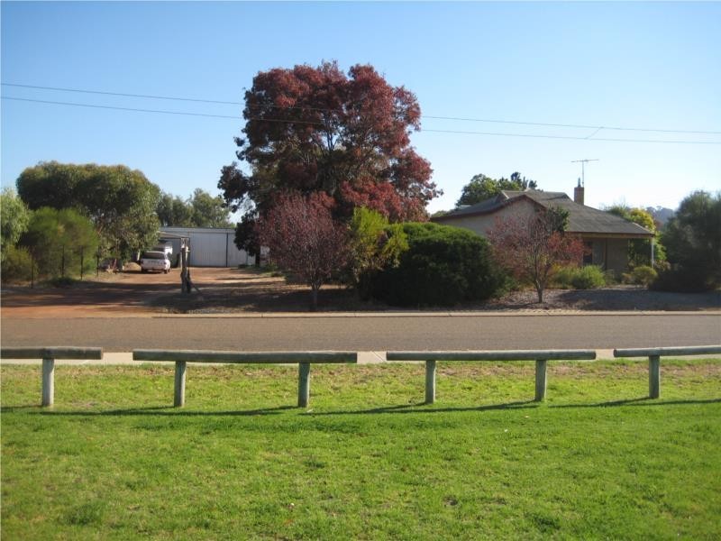 19 (Lot 1) Piesse Street, Williams WA 6391