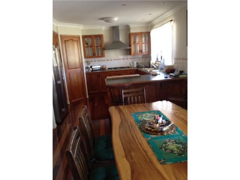 42 Carseldine Street, Kilcoy QLD 4515