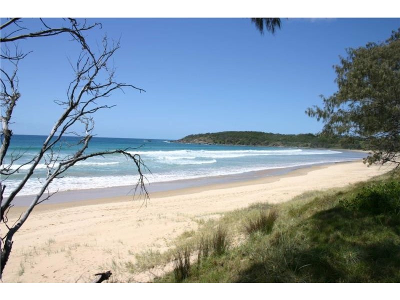 10 Third Avenue, Arrawarra Headland NSW 2456