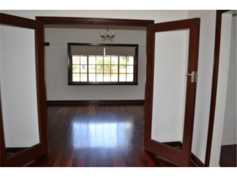 52 Victoria Street, Redcliffe WA 6104