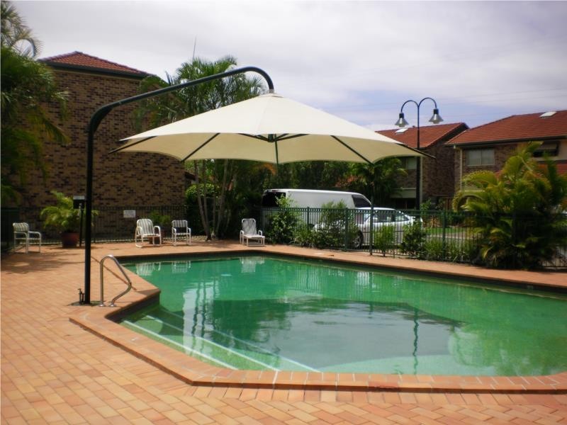 18/1-5 Santa Cruz Blvd, Clear Island Waters QLD 4226