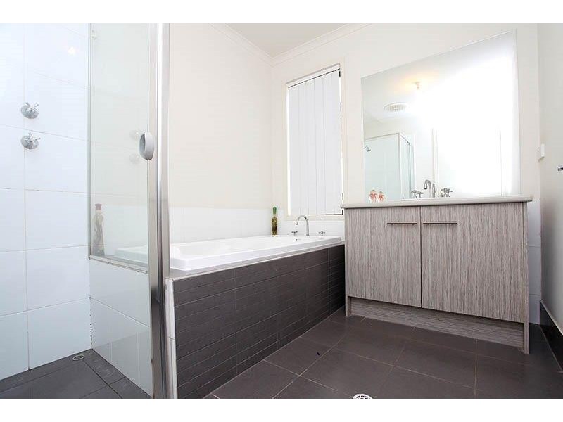 35 Banff Street, Burton SA 5110