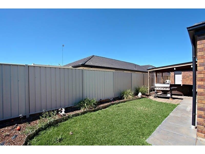 35 Banff Street, Burton SA 5110
