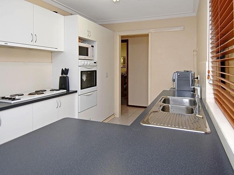 16 Yallambee Crescent, Wanneroo WA 6065