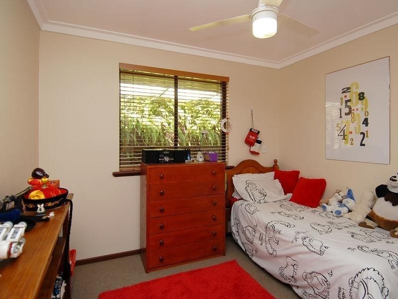 16 Yallambee Crescent, Wanneroo WA 6065