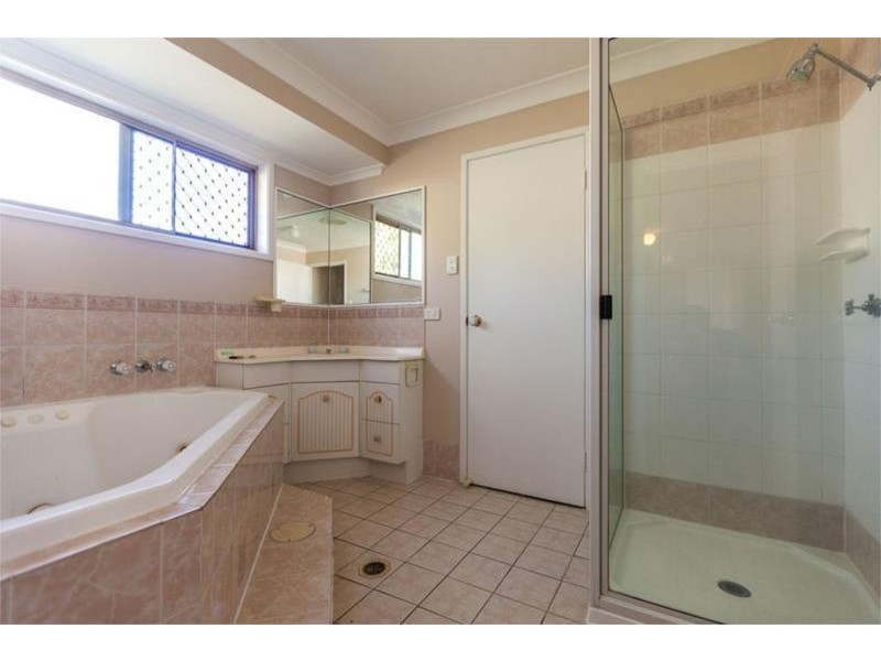 102 McLaughlin Street, Kawana QLD 4701