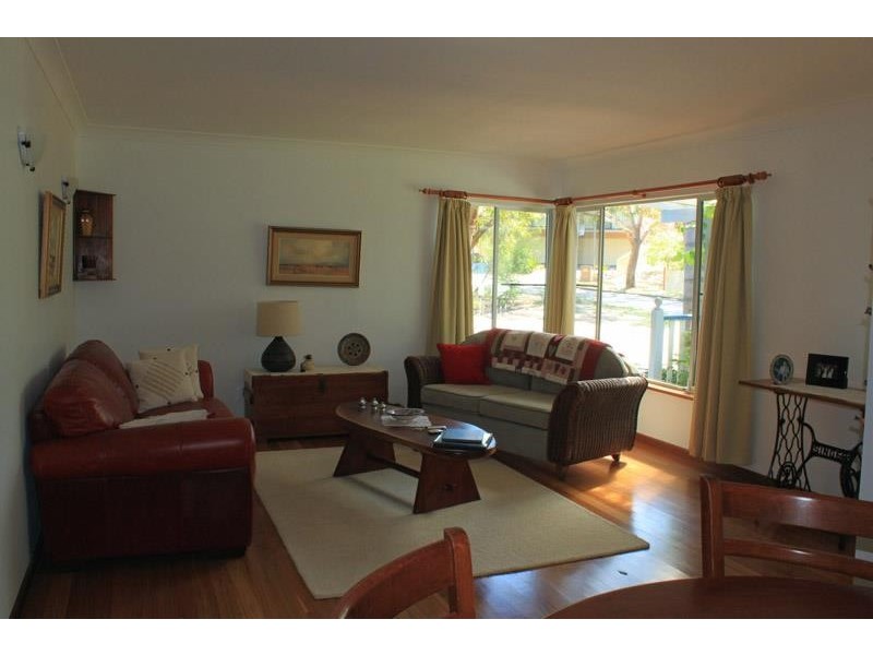 31 Vera Ave, Lemon Tree Passage NSW 2319