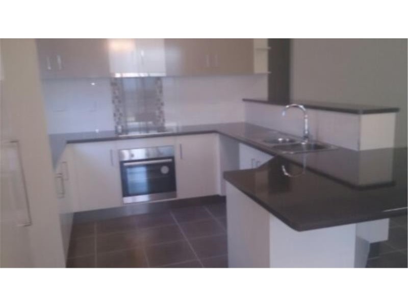 1 Alba Court, Bushland Beach QLD 4818