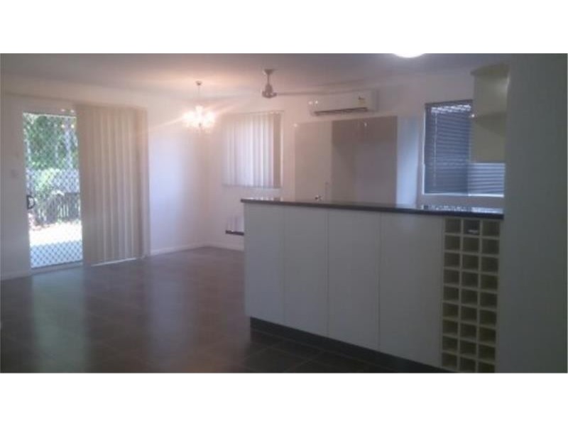 1 Alba Court, Bushland Beach QLD 4818