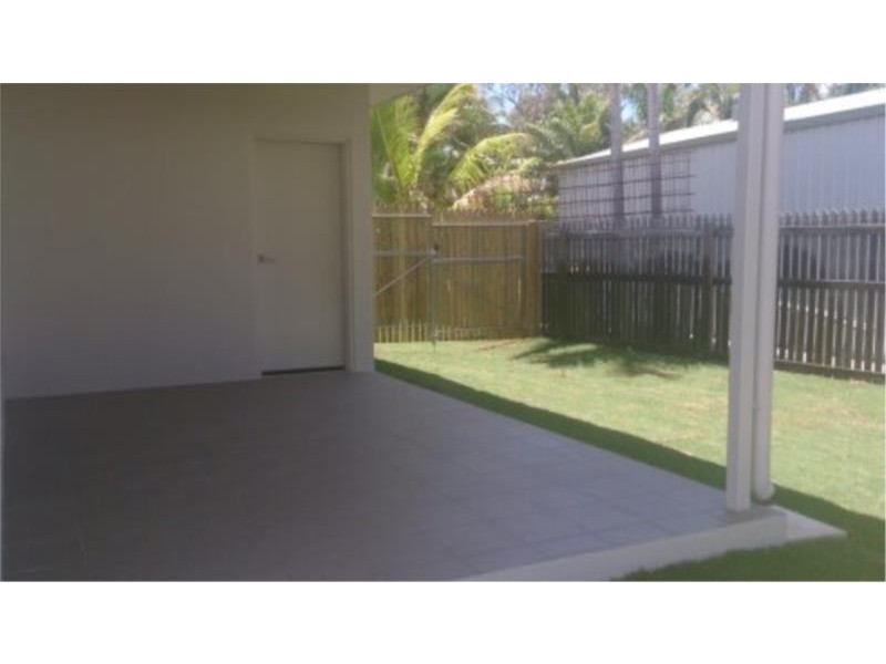 1 Alba Court, Bushland Beach QLD 4818