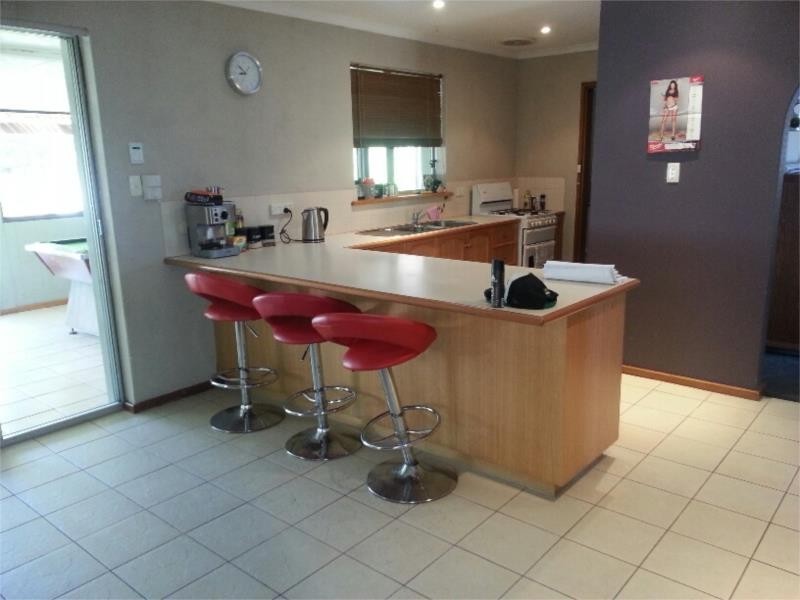 34 Stevens Road, High Wycombe WA 6057