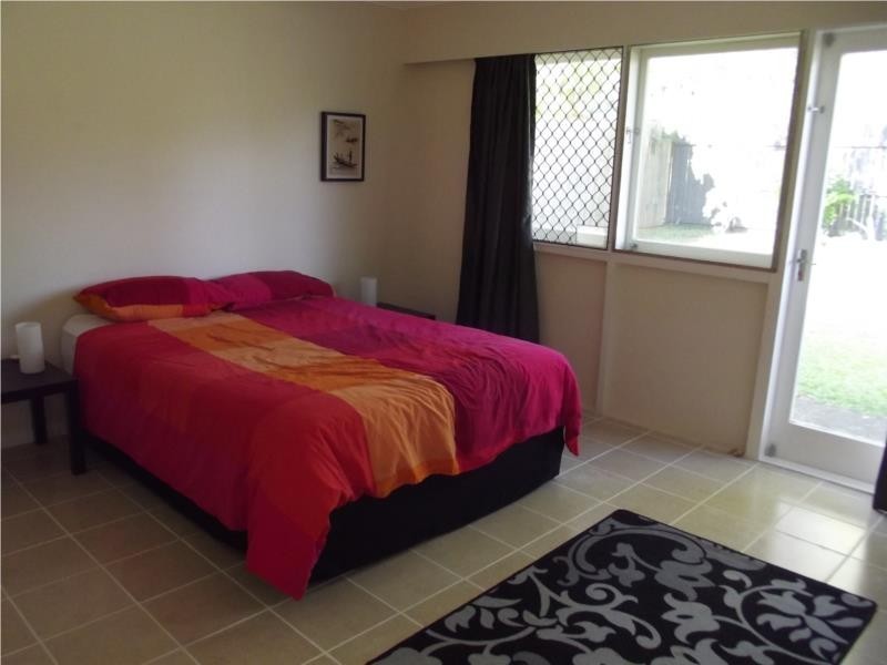 22 Cromarty Street, Kenmore QLD 4069