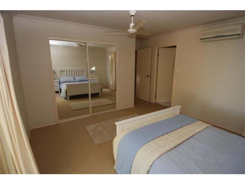 52 Dipper Drive, Burleigh Waters QLD 4220
