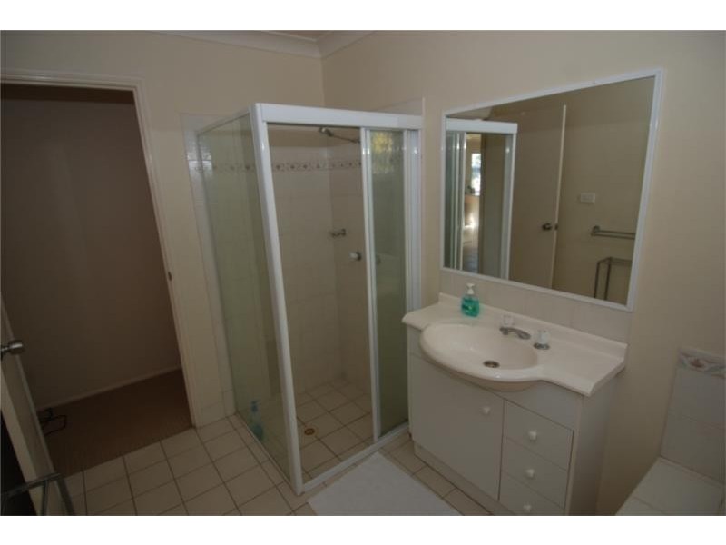 52 Dipper Drive, Burleigh Waters QLD 4220