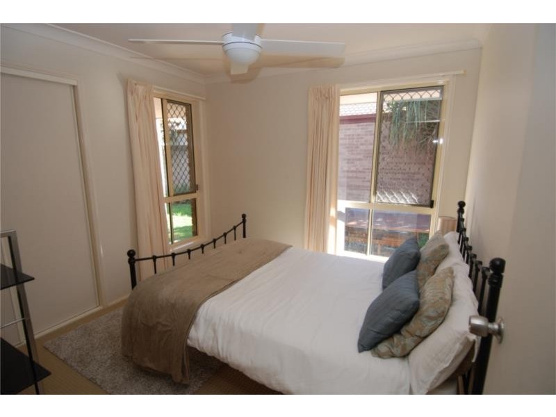 52 Dipper Drive, Burleigh Waters QLD 4220