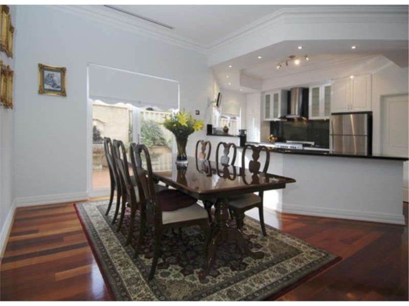 5 Locarno Close, Stirling WA 6021