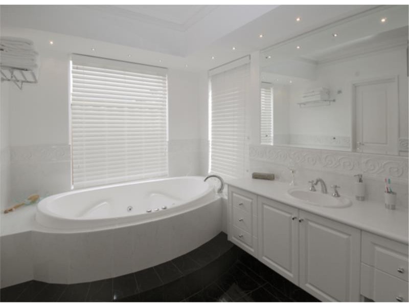 5 Locarno Close, Stirling WA 6021