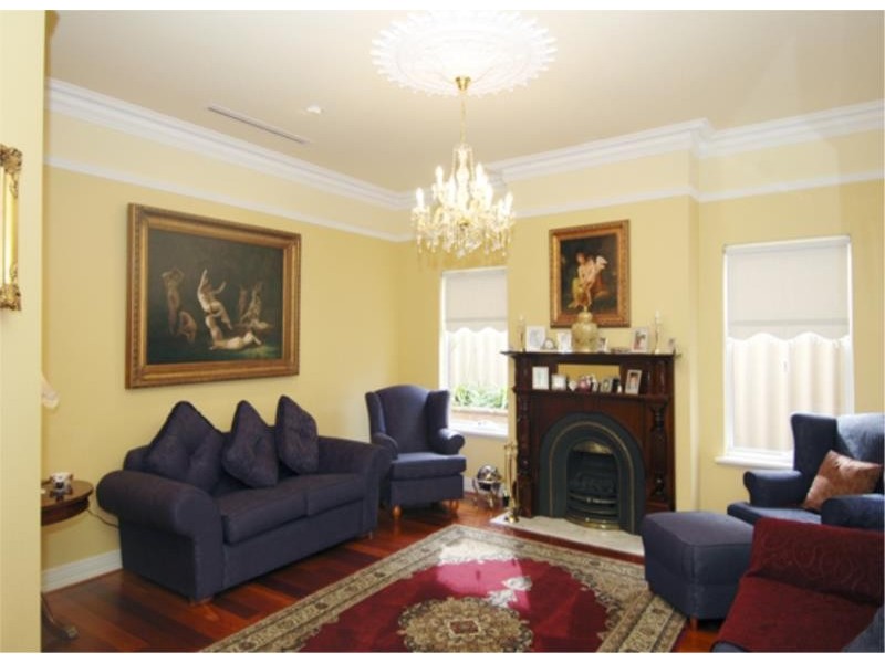 5 Locarno Close, Stirling WA 6021