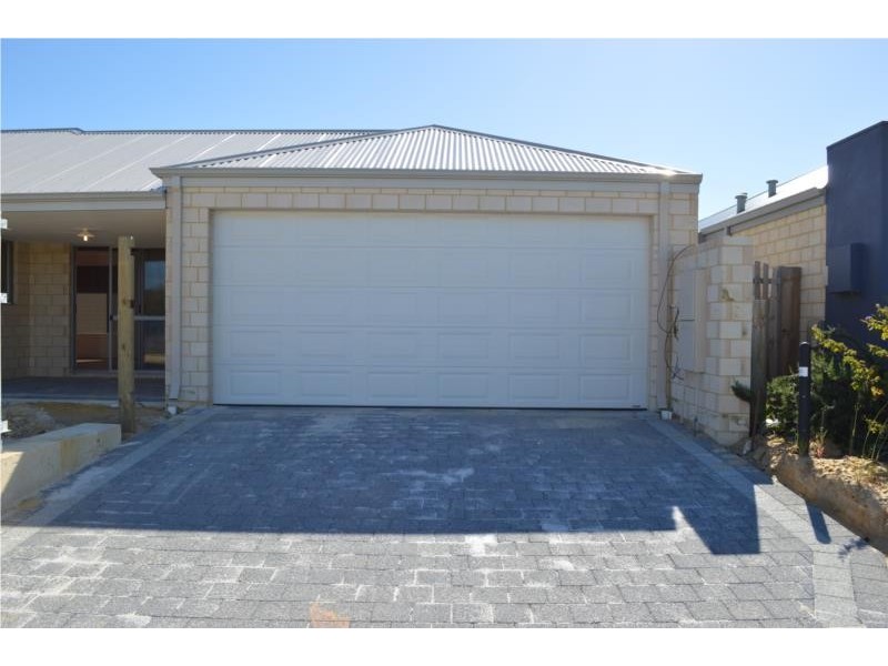 43 Mullins Way, Yanchep WA 6035