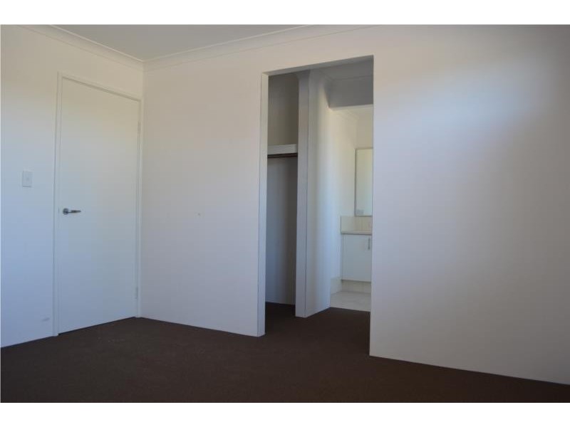 43 Mullins Way, Yanchep WA 6035