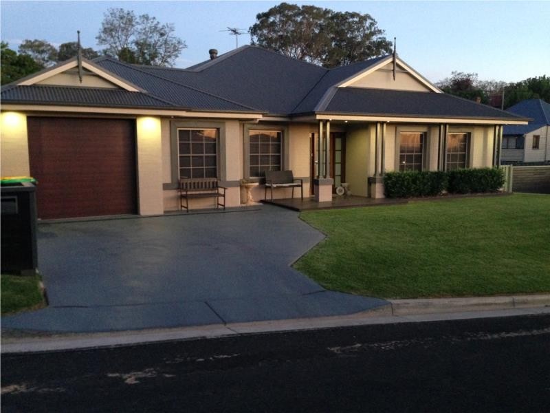 1A Flanders Avenue, Muswellbrook NSW 2333
