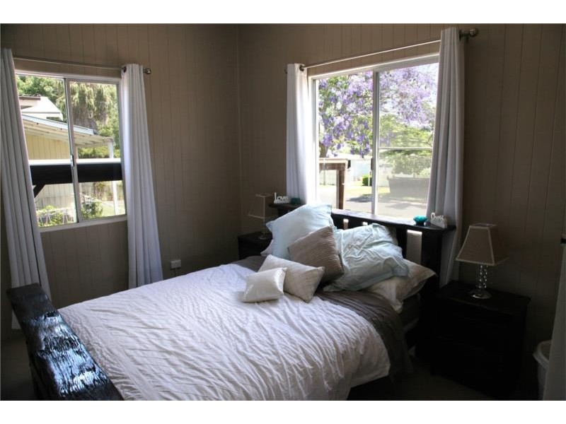 16 Louisa Street, South Toowoomba QLD 4350