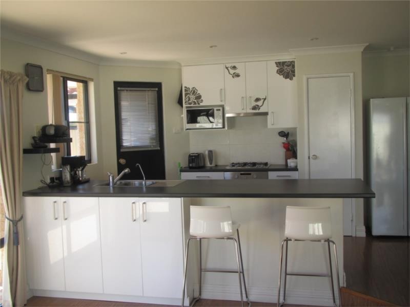 69 Christian Circle, Quinns Rocks WA 6030