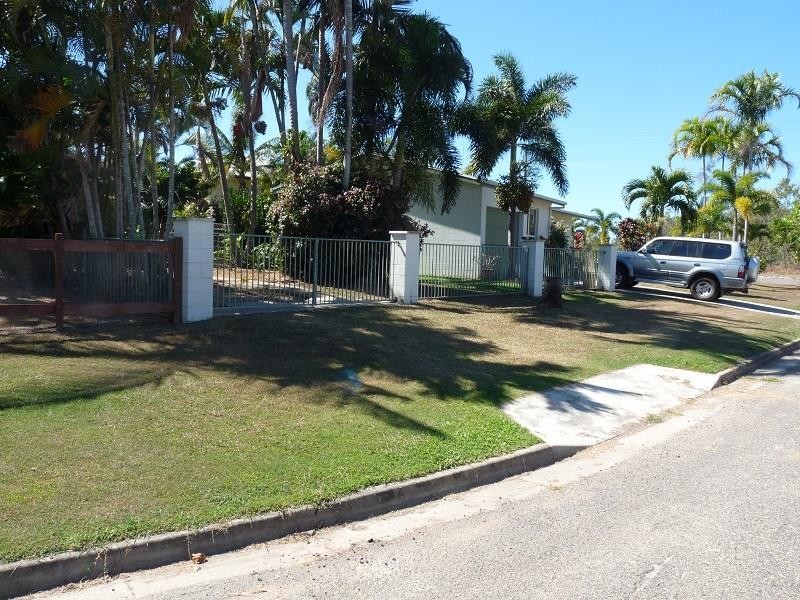 242 Balgal Beach Road, Balgal Beach QLD 4816
