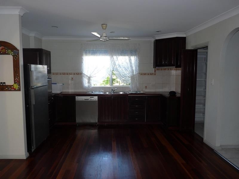 242 Balgal Beach Road, Balgal Beach QLD 4816