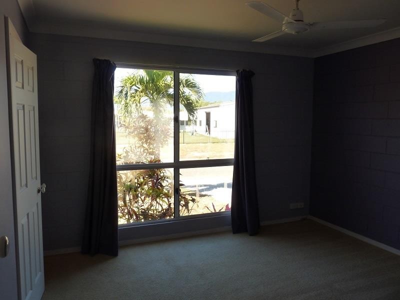 242 Balgal Beach Road, Balgal Beach QLD 4816