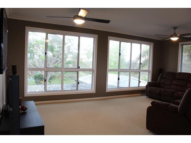 93 Lakeview Drive, Alloway QLD 4670