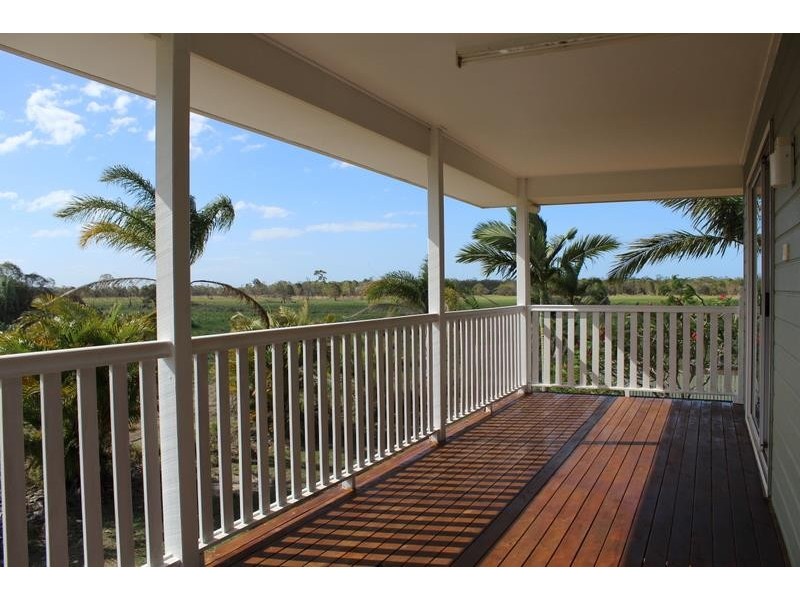 93 Lakeview Drive, Alloway QLD 4670