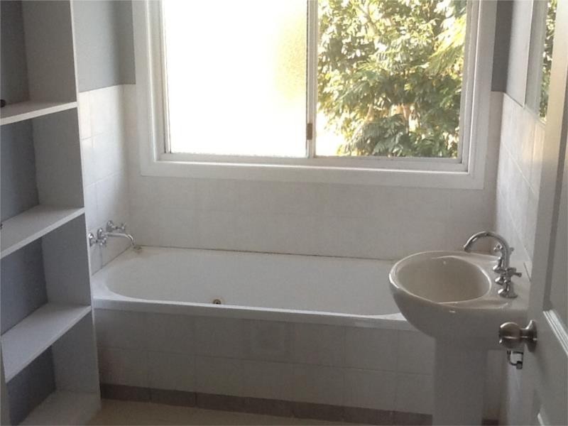 93 Lakeview Drive, Alloway QLD 4670