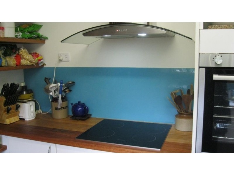 15 Yasmin Drive, Hernes Oak VIC 3825