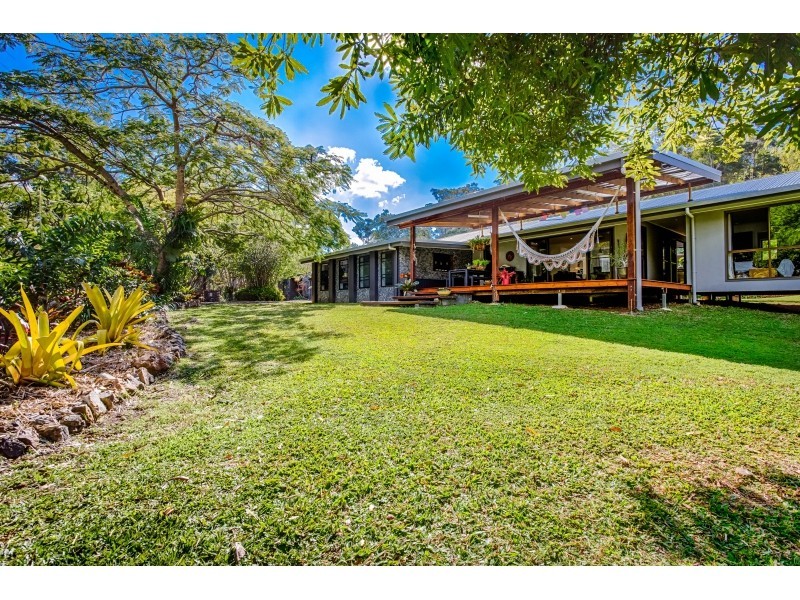132 Creightons Road, Yandina QLD 4561