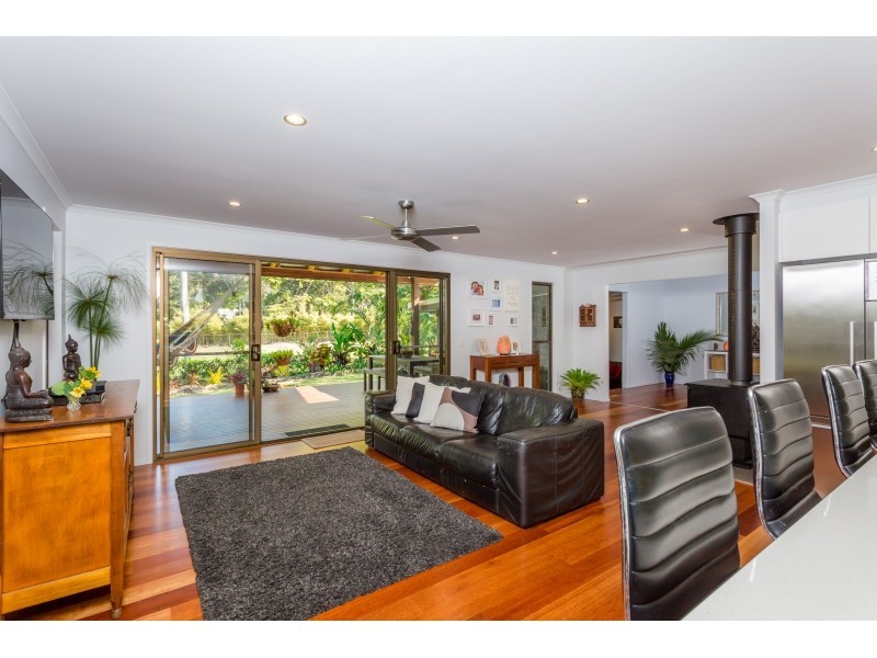 132 Creightons Road, Yandina QLD 4561