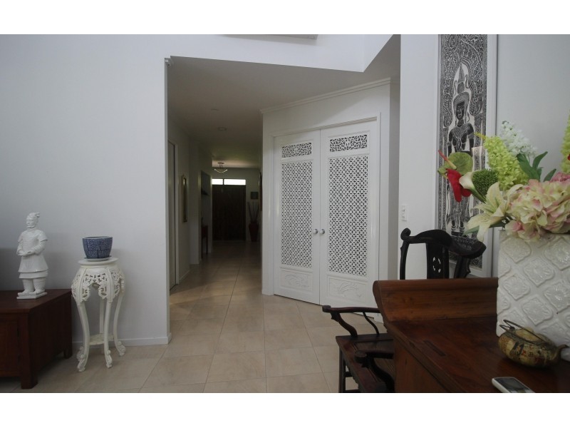 6 Anchor Close, Trinity Beach QLD 4879