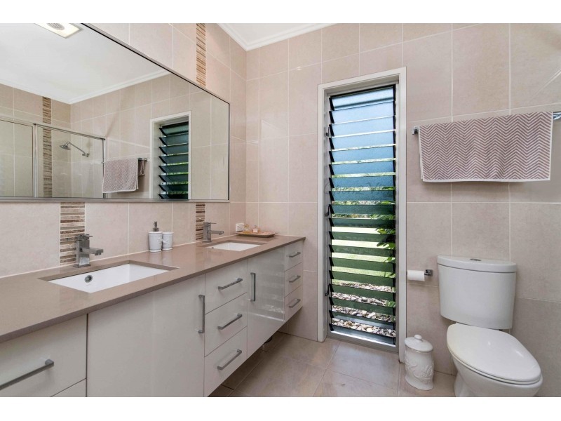 6 Anchor Close, Trinity Beach QLD 4879