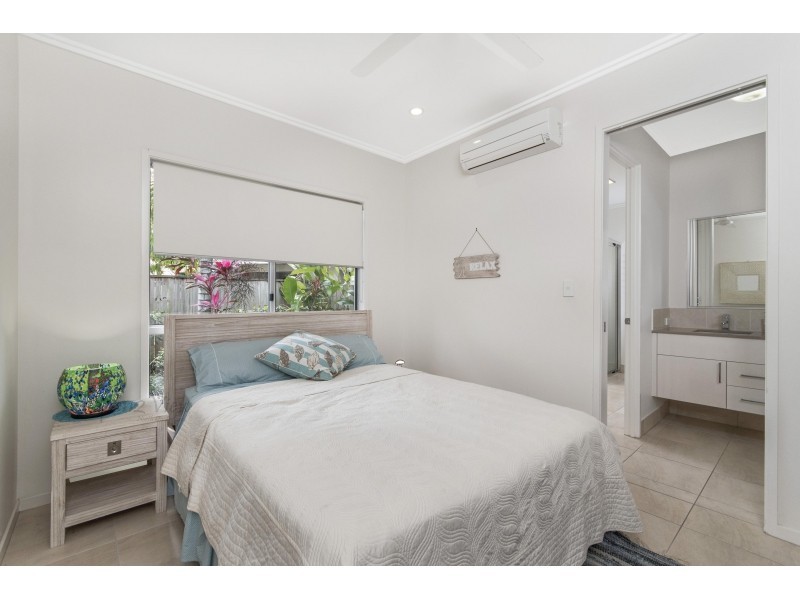 6 Anchor Close, Trinity Beach QLD 4879