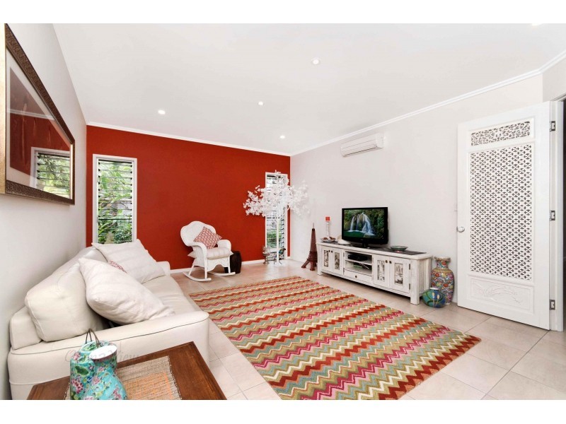 6 Anchor Close, Trinity Beach QLD 4879